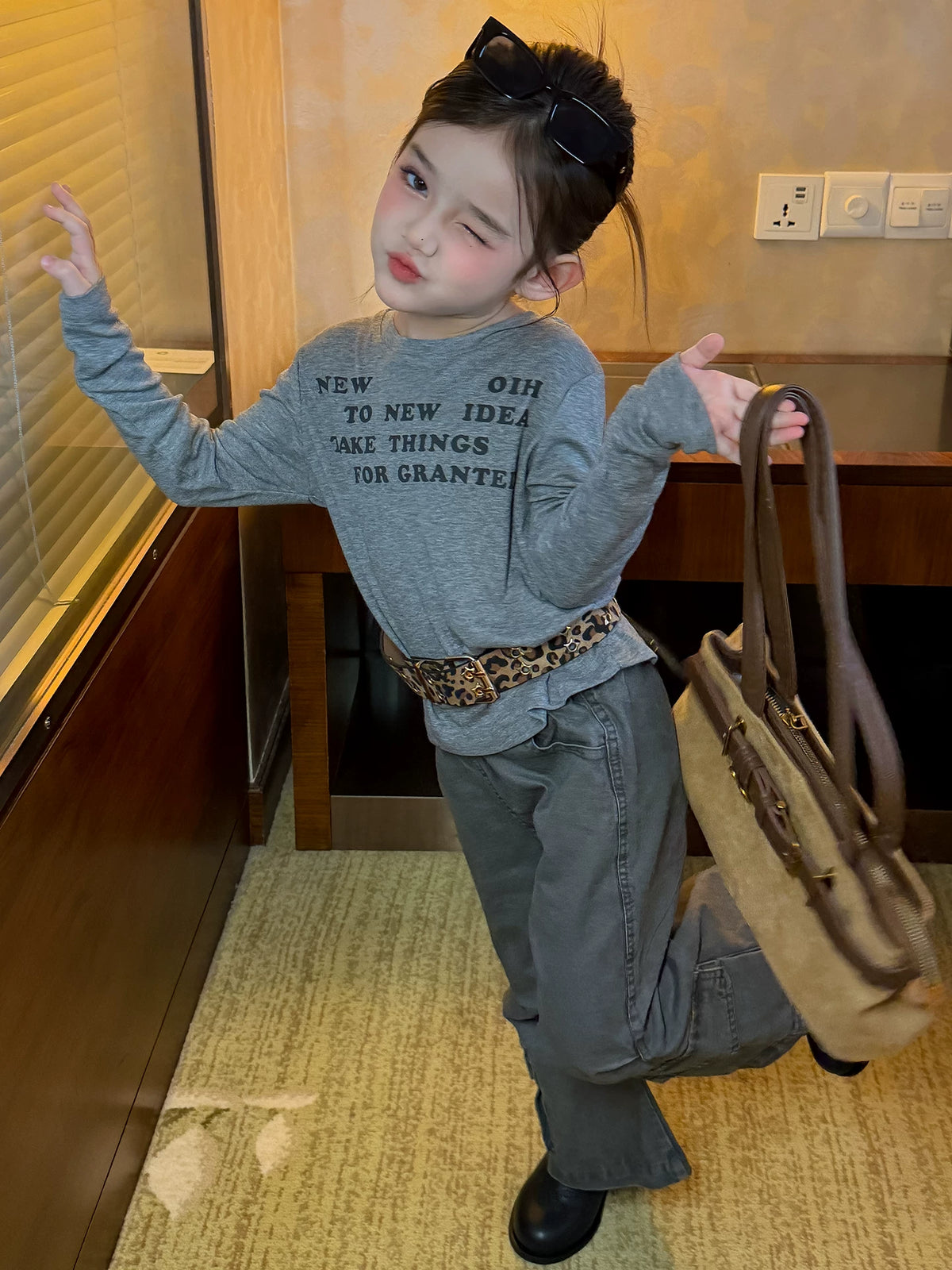 Girls Long-Sleeve Tee & Cargo Flare Pants Set - Korean Autumn Two-Piece