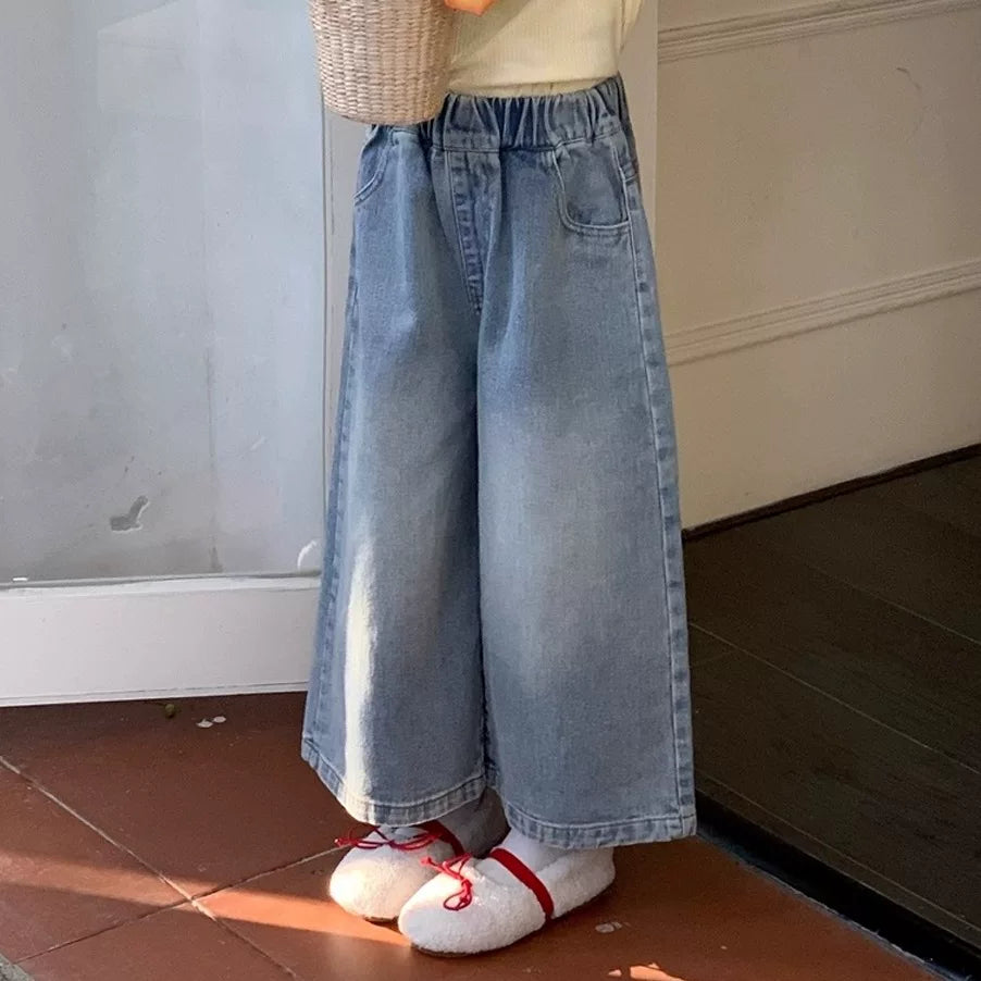 Girls Hooded Tee & Wide-Leg Denim Jeans Set - Casual Autumn Outfit