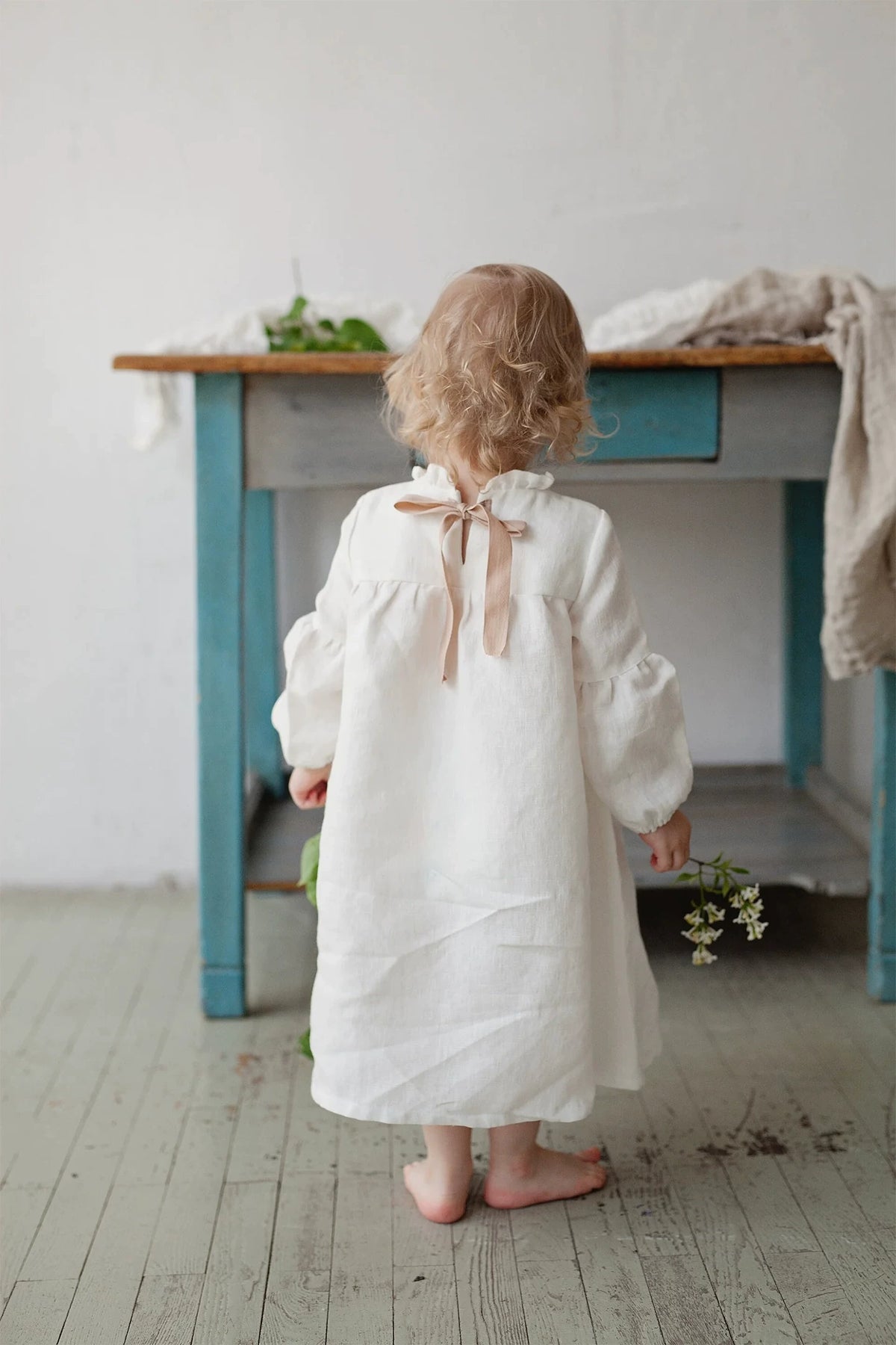 Pure Linen Lace-Collar Dress - Embroidered Long-Sleeve Autumn
