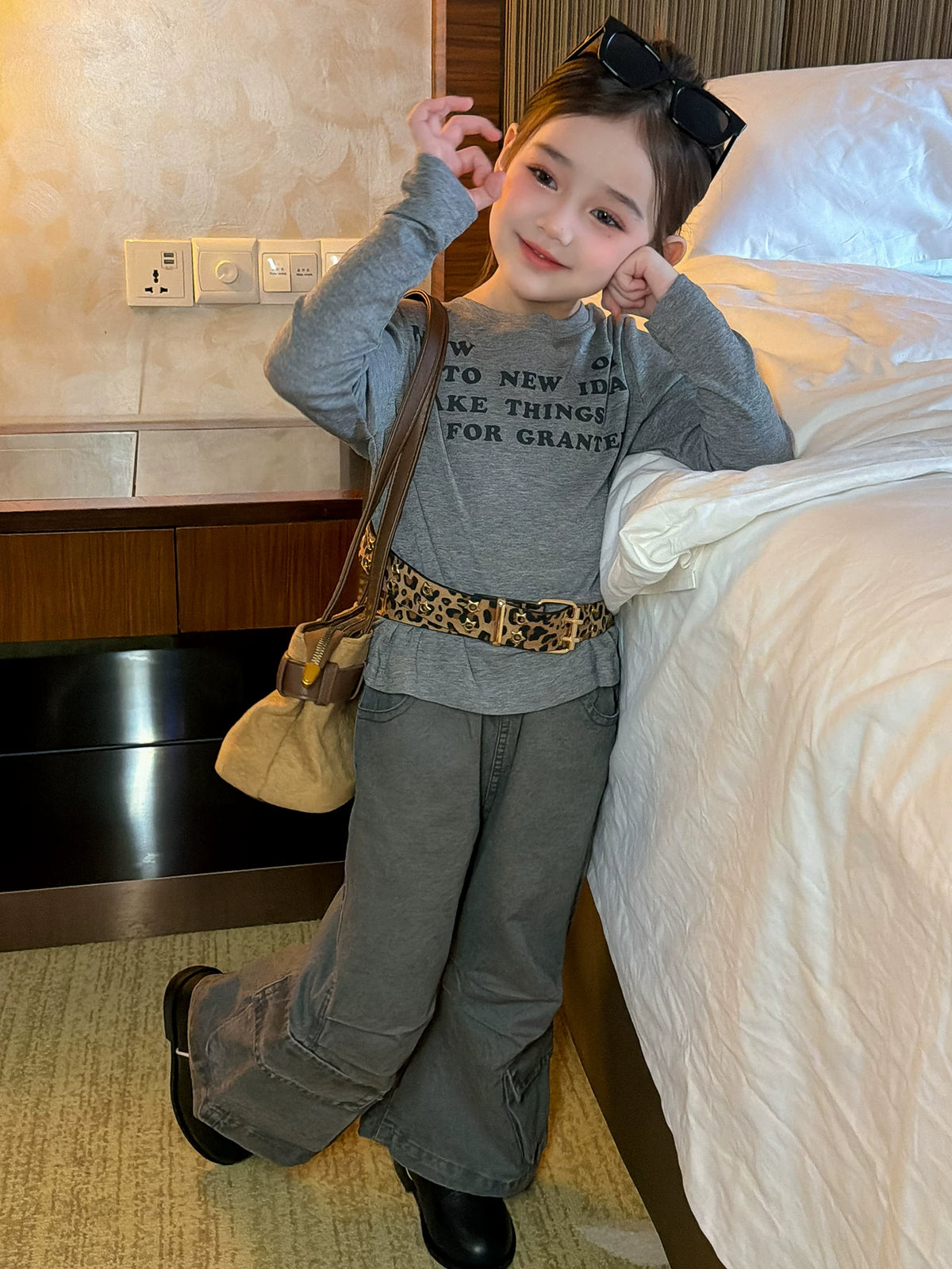 Girls Long-Sleeve Tee & Cargo Flare Pants Set - Korean Autumn Two-Piece